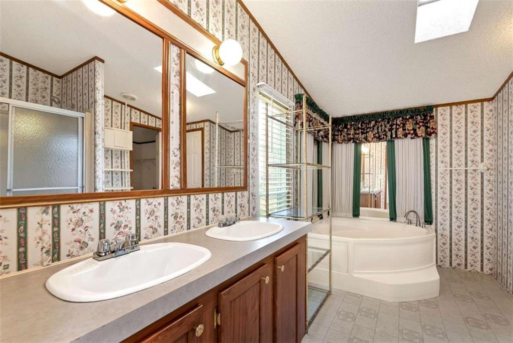 6392 Athens Highway Jefferson, GA 30549 - Photo 31 of 52