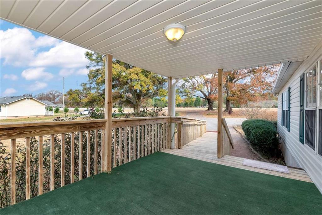 6392 Athens Highway Jefferson, GA 30549 - Photo 36 of 52