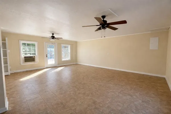 $2,500 | 377 County Road 3501, Quinlan, TX 75474