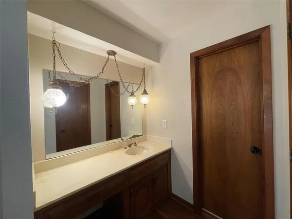 $2,500 | 377 County Road 3501, Quinlan, TX 75474