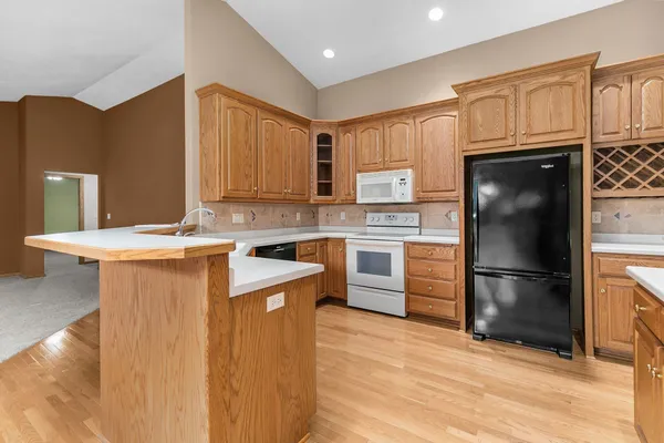 $400,000 | 525 West Wayfarer Court, Appleton, WI 54913