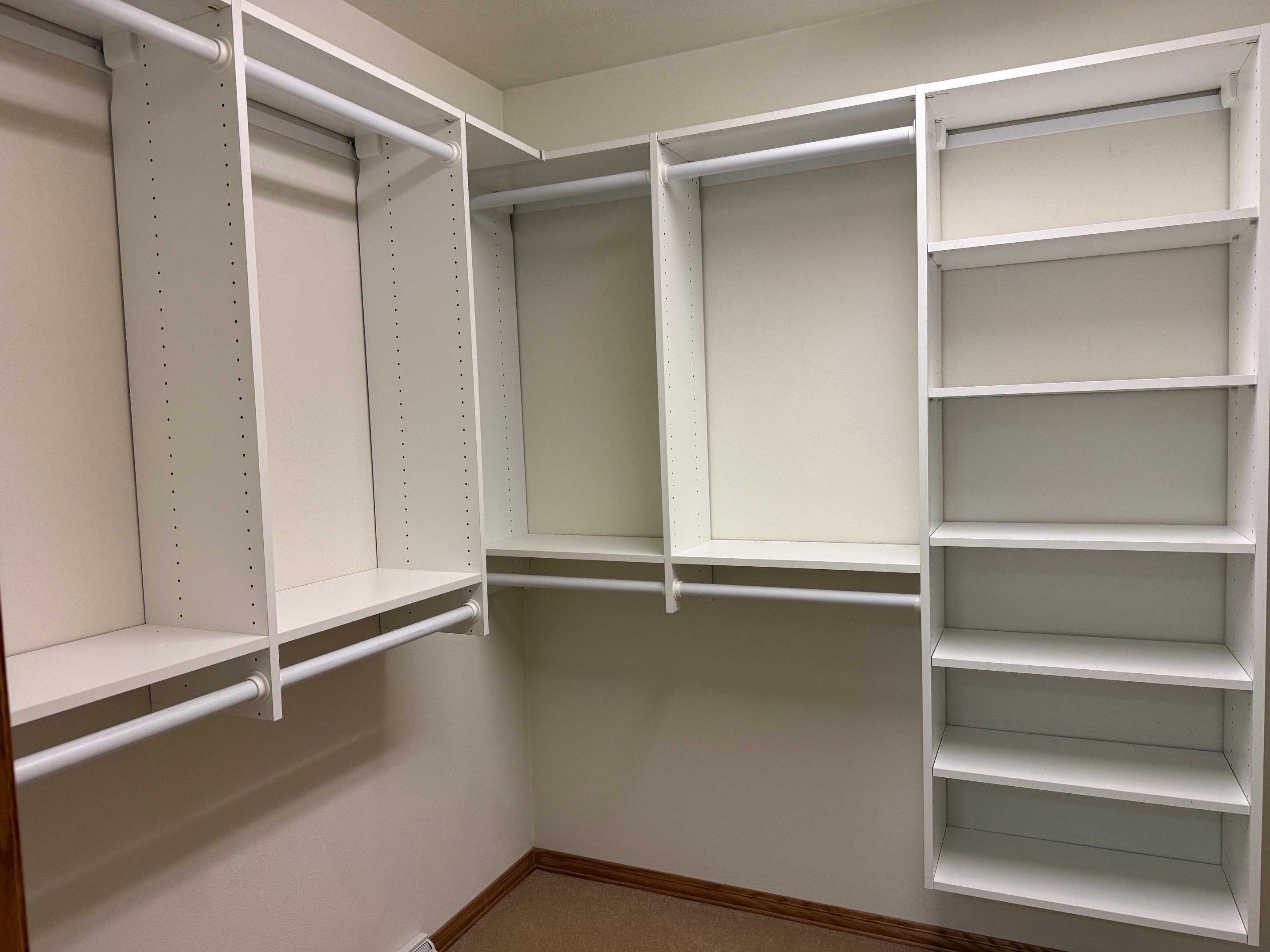 525 West Wayfarer Court Appleton, WI 54913 - Photo 13 of 27