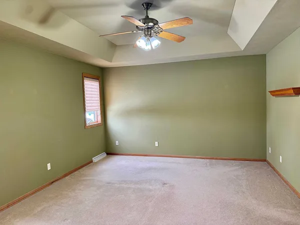 $400,000 | 525 West Wayfarer Court, Appleton, WI 54913