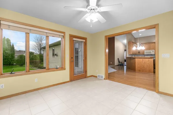 $400,000 | 525 West Wayfarer Court, Appleton, WI 54913