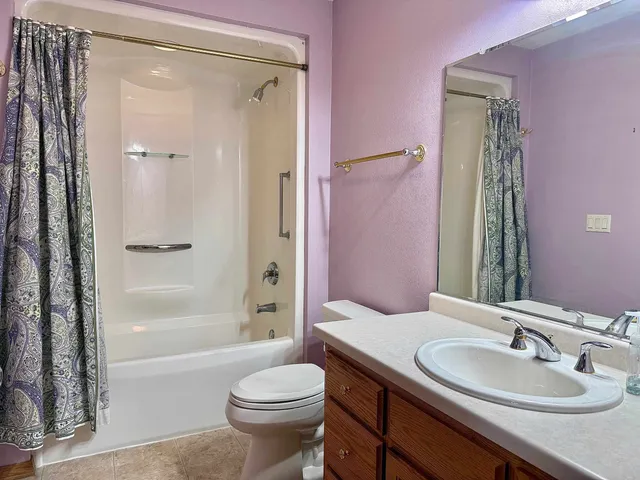 $415,000 | 525 West Wayfarer Court, Appleton, WI 54913