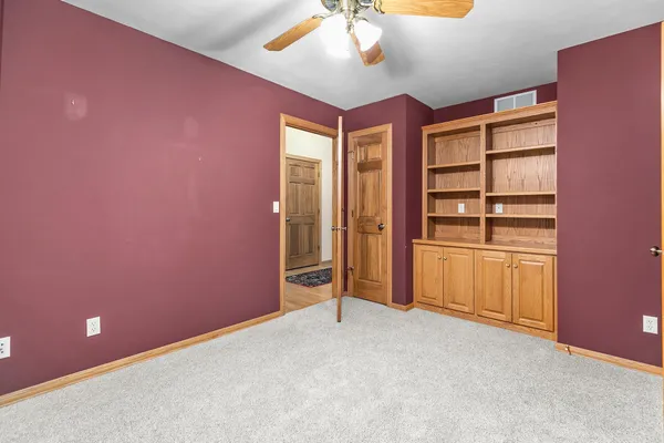 $400,000 | 525 West Wayfarer Court, Appleton, WI 54913