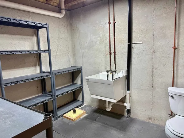 $400,000 | 525 West Wayfarer Court, Appleton, WI 54913