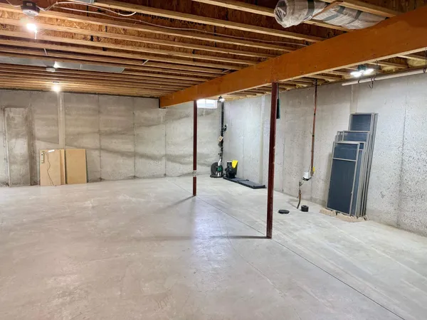 $400,000 | 525 West Wayfarer Court, Appleton, WI 54913