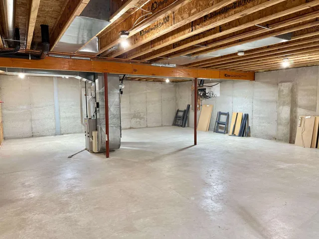 $415,000 | 525 West Wayfarer Court, Appleton, WI 54913