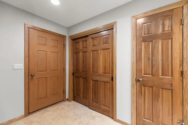 $400,000 | 525 West Wayfarer Court, Appleton, WI 54913