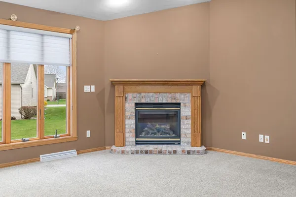 $400,000 | 525 West Wayfarer Court, Appleton, WI 54913