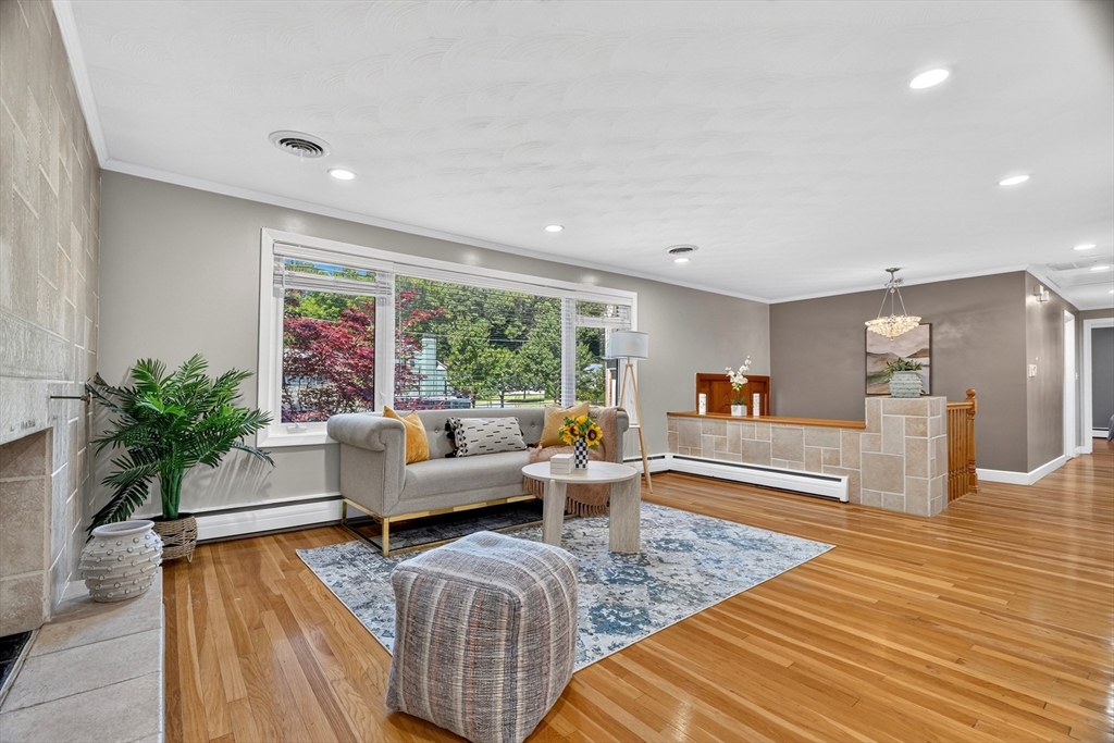 32 Bobolink Road Wellesley, MA 02481 - Photo 7 of 42