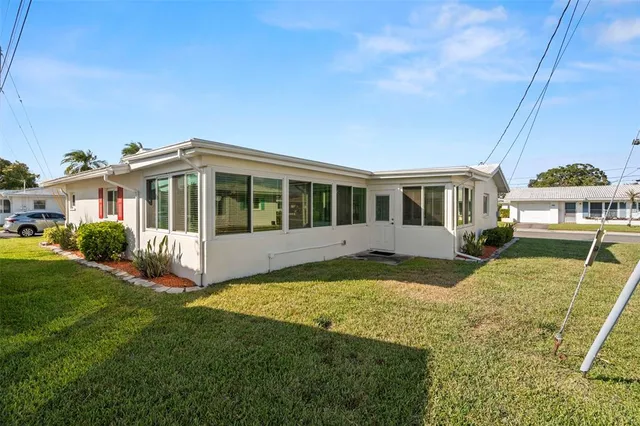 $329,000 | 10033 37th Way, Unit 3, Pinellas Park, FL 33782