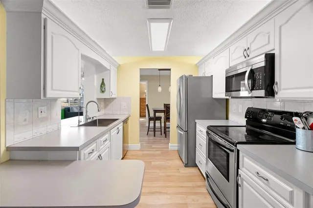 $329,000 | 10033 37th Way, Unit 3, Pinellas Park, FL 33782