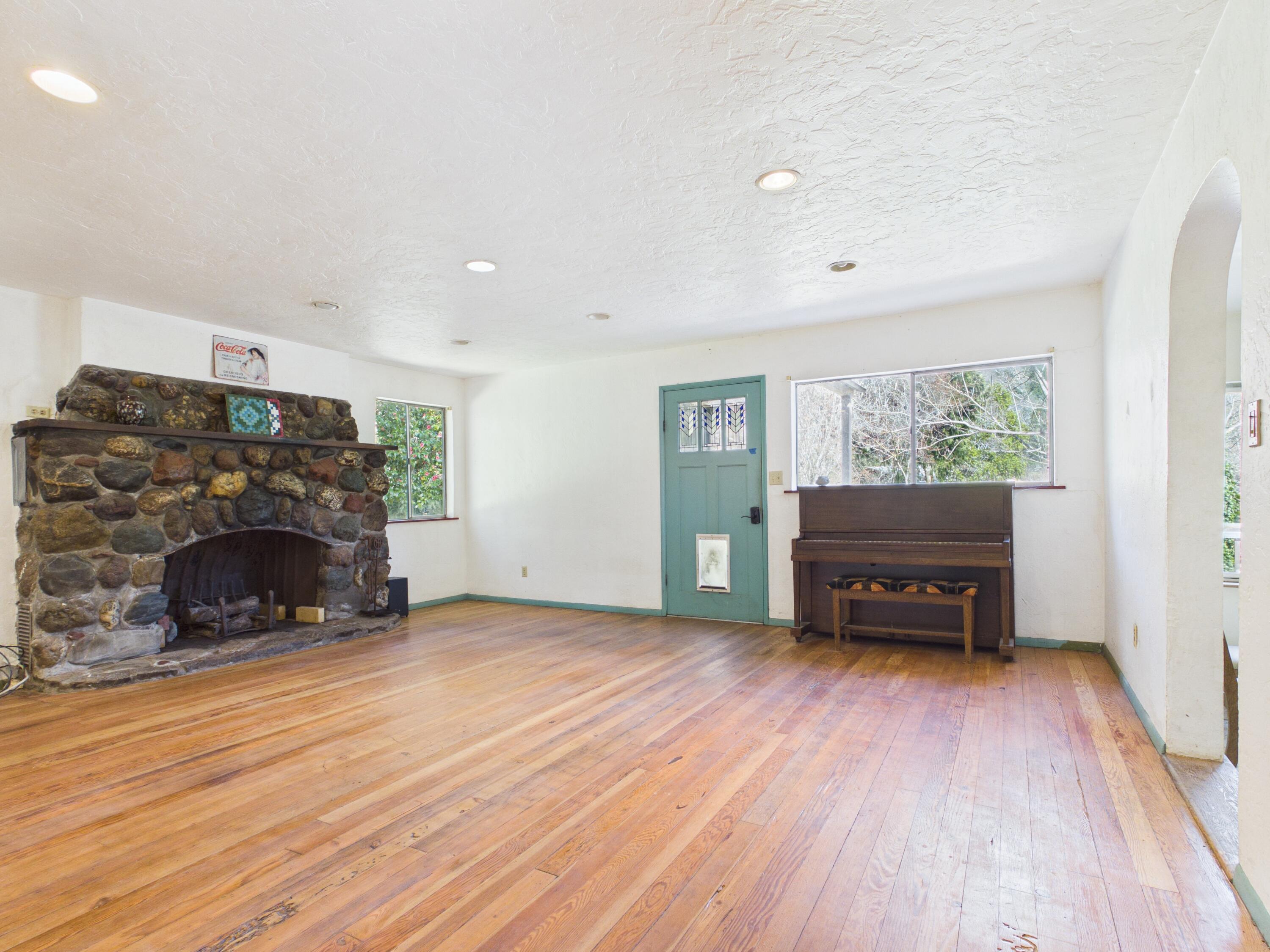 5350 Briceland Road Redway, CA 95560 - Photo 9 of 44
