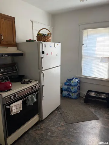 $59,900 | 2005 North Gale Avenue, Peoria, IL 61604