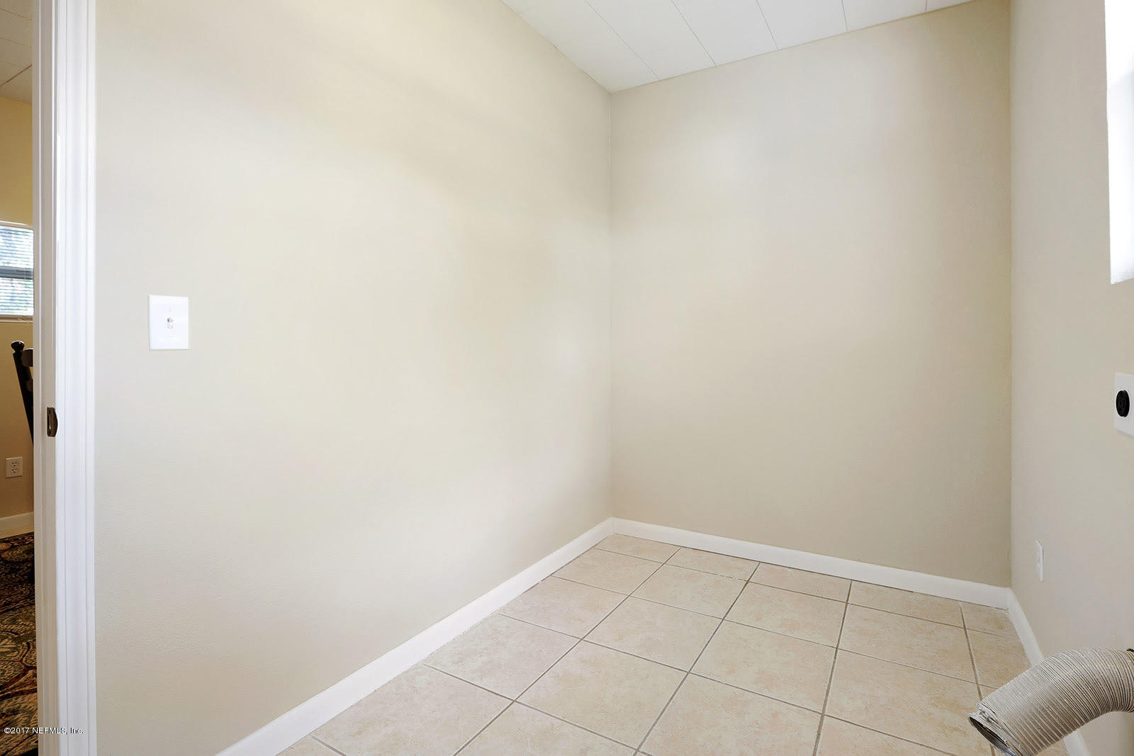 1842 Tanglewood Road Jacksonville Beach, FL 32250 - Photo 18 of 28 laundry