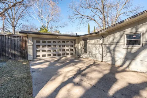 $4,950 | 6527 Axton Circle, Dallas, TX 75214