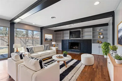 $4,950 | 6527 Axton Circle, Dallas, TX 75214