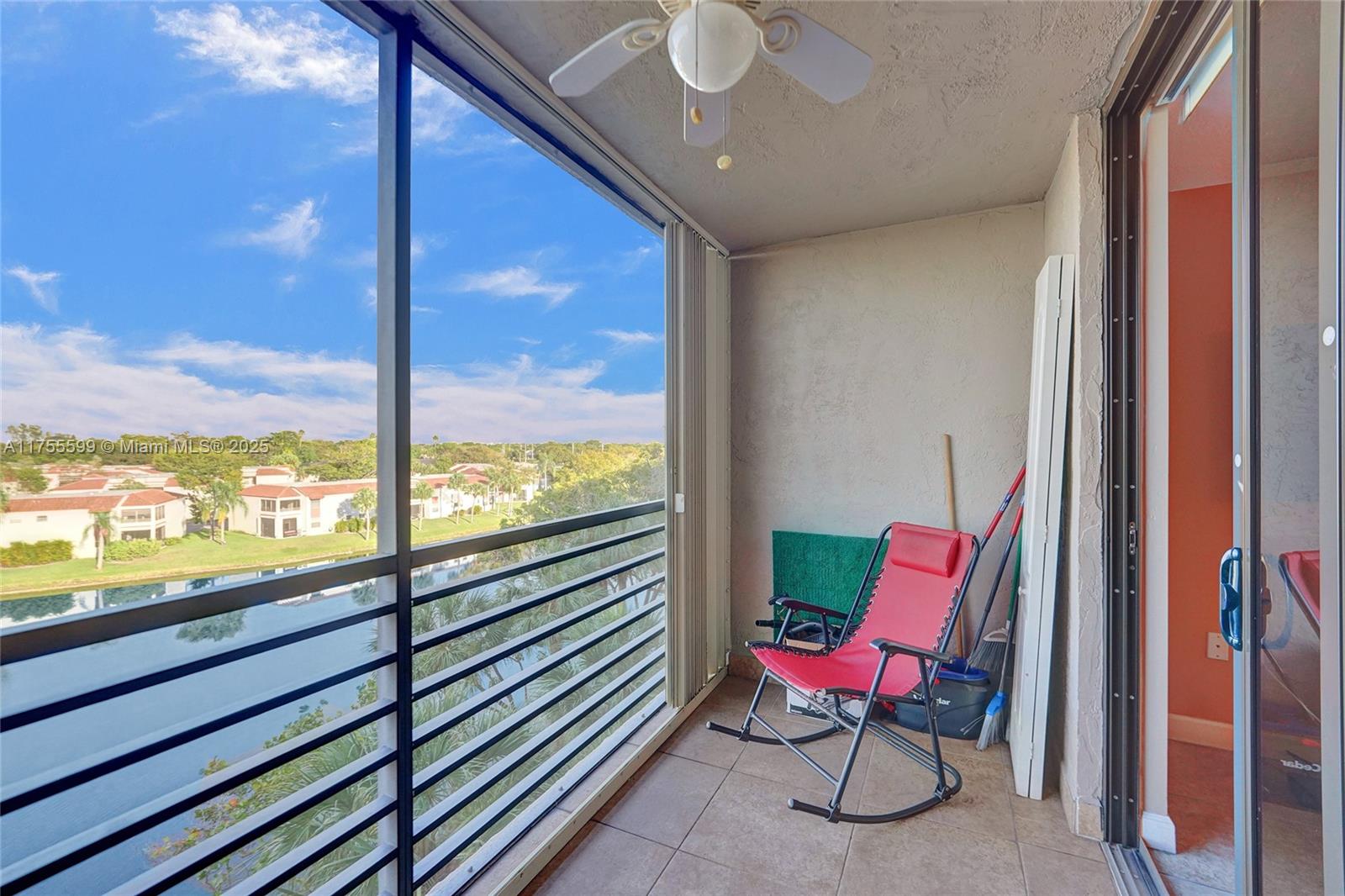 901 Colony Point Circle, Unit 511 Pembroke Pines, FL 33026 - Photo 25 of 41