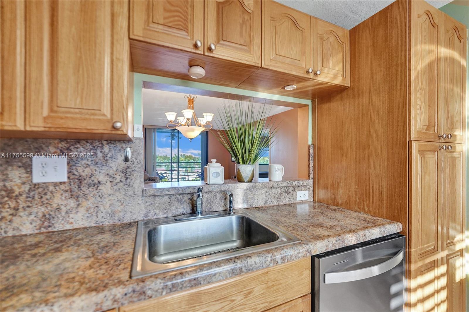 901 Colony Point Circle, Unit 511 Pembroke Pines, FL 33026 - Photo 35 of 41