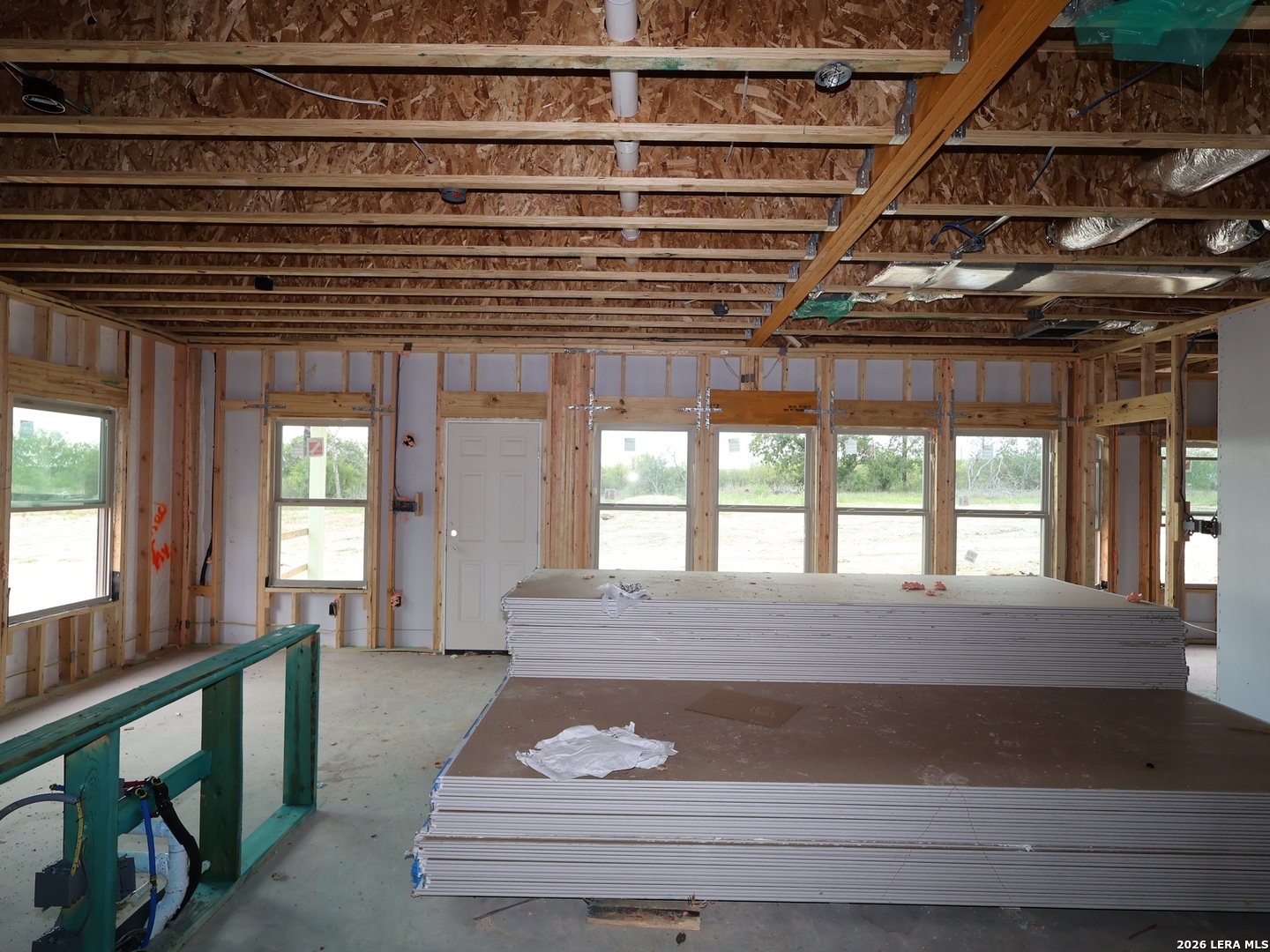 2907 Selhurst Street Converse, TX 78109 - Photo 18 of 35 a living room with a large window