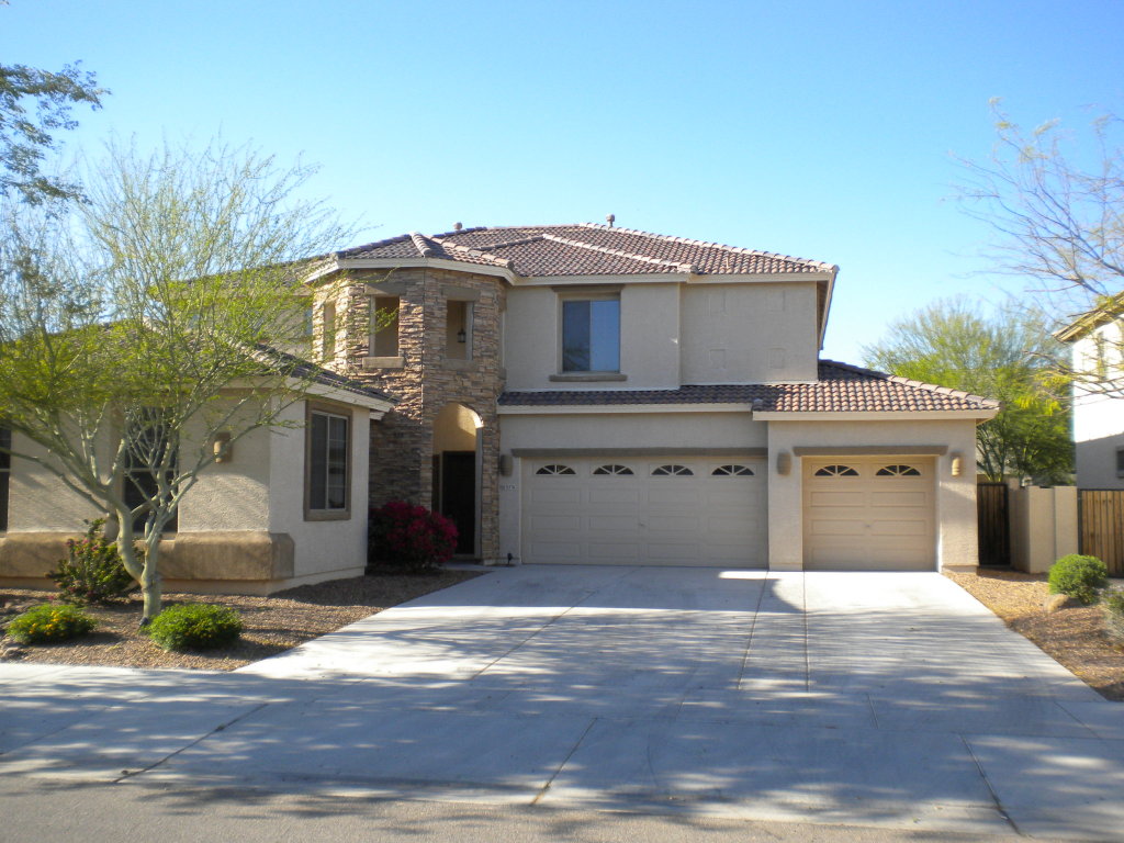 13576 West Redfield Road Surprise, AZ 85379 - Photo 2 of 20 Front2