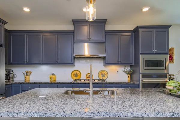 $579,000 | 484 Pinehurst Street, Manteca, CA 95336