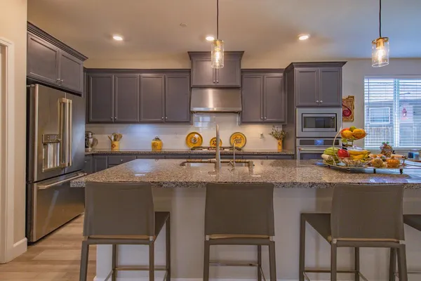 $579,000 | 484 Pinehurst Street, Manteca, CA 95336