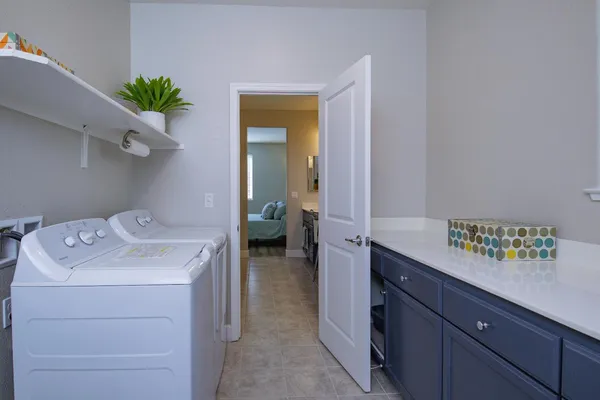 $579,000 | 484 Pinehurst Street, Manteca, CA 95336