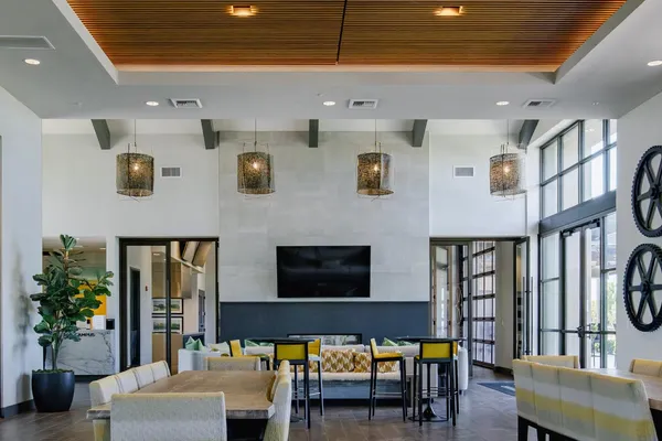 $579,000 | 484 Pinehurst Street, Manteca, CA 95336