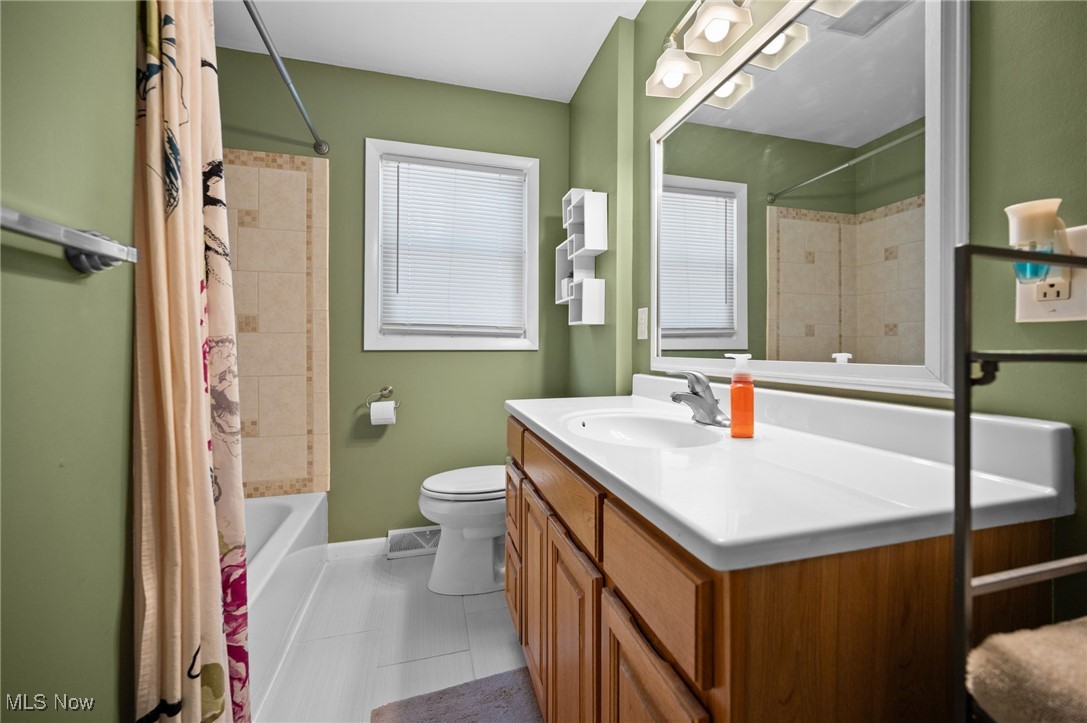 2410 Liberty Road Stow, OH 44224 - Photo 11 of 25 Gallery Image 11