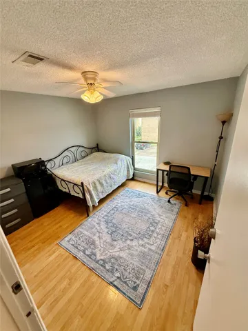 $1,250 | 1516 Bay Area Boulevard, Unit B8, Houston, TX 77058