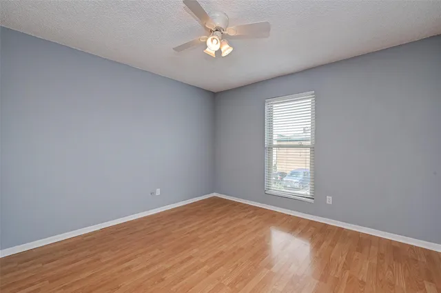 $1,250 | 1516 Bay Area Boulevard, Unit B8, Houston, TX 77058