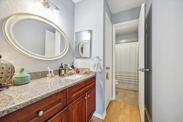 $1,250 | 1516 Bay Area Boulevard, Unit B8, Houston, TX 77058