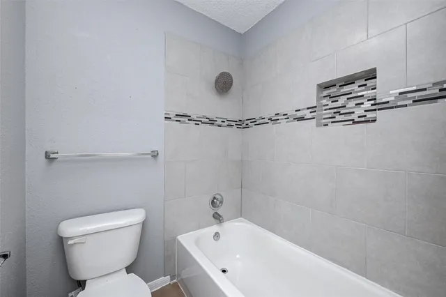 $1,250 | 1516 Bay Area Boulevard, Unit B8, Houston, TX 77058