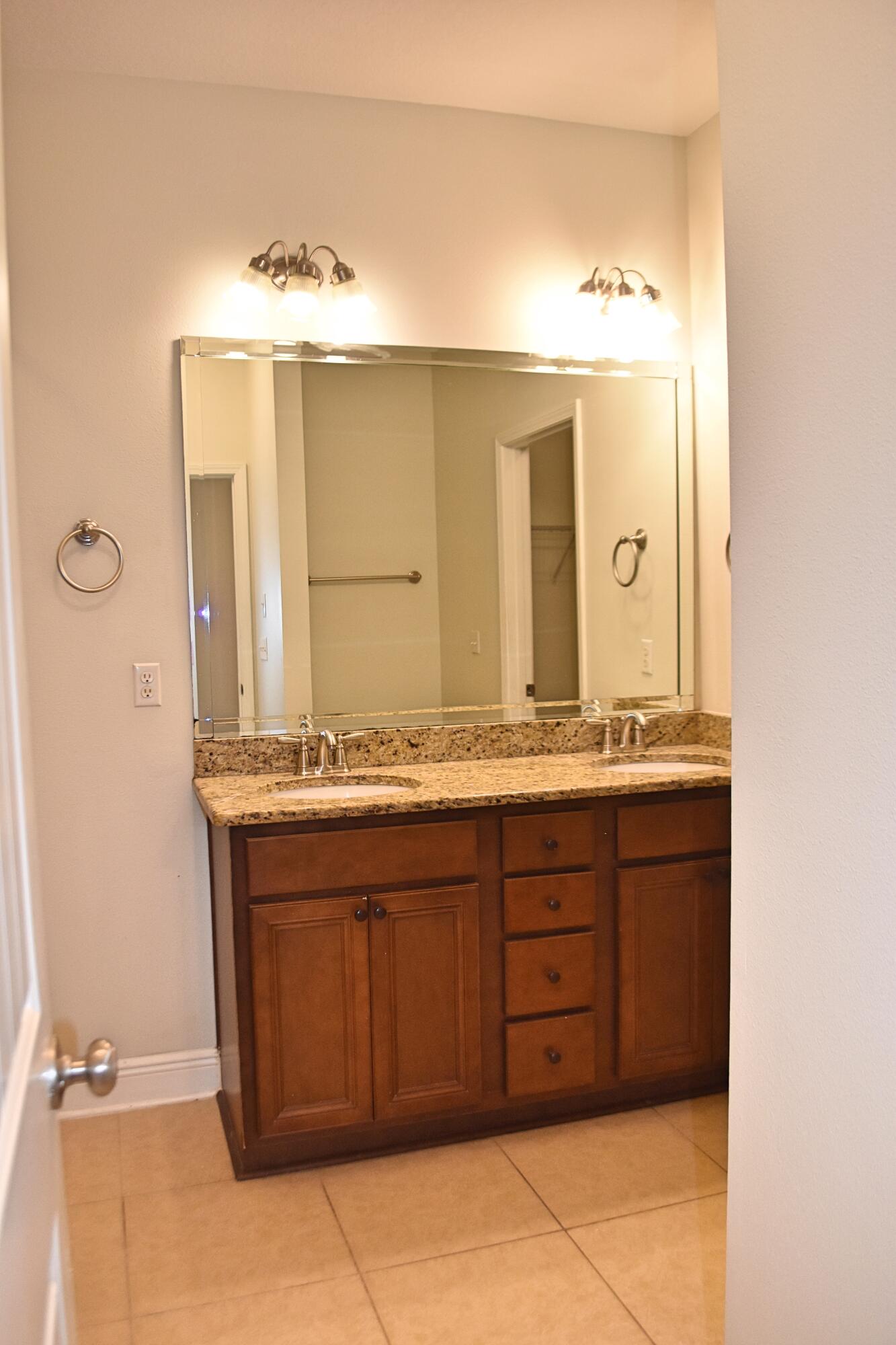 103 Lagrange Landing Freeport, FL 32439 - Photo 17 of 26 Owner's Ensuite_Fotor