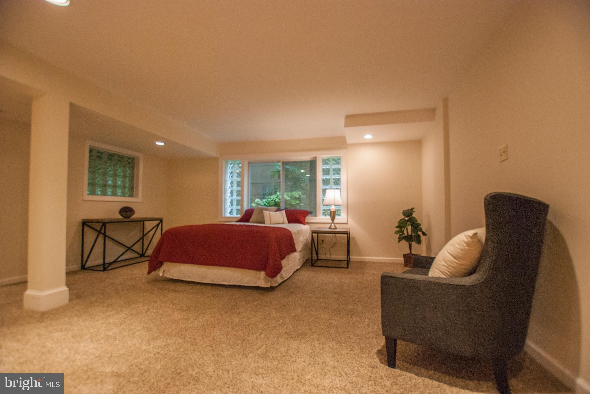 8540 West Howell Road Bethesda, MD 20817 - Photo 22 of 27 Bedroom Lower Level with en-suite bath