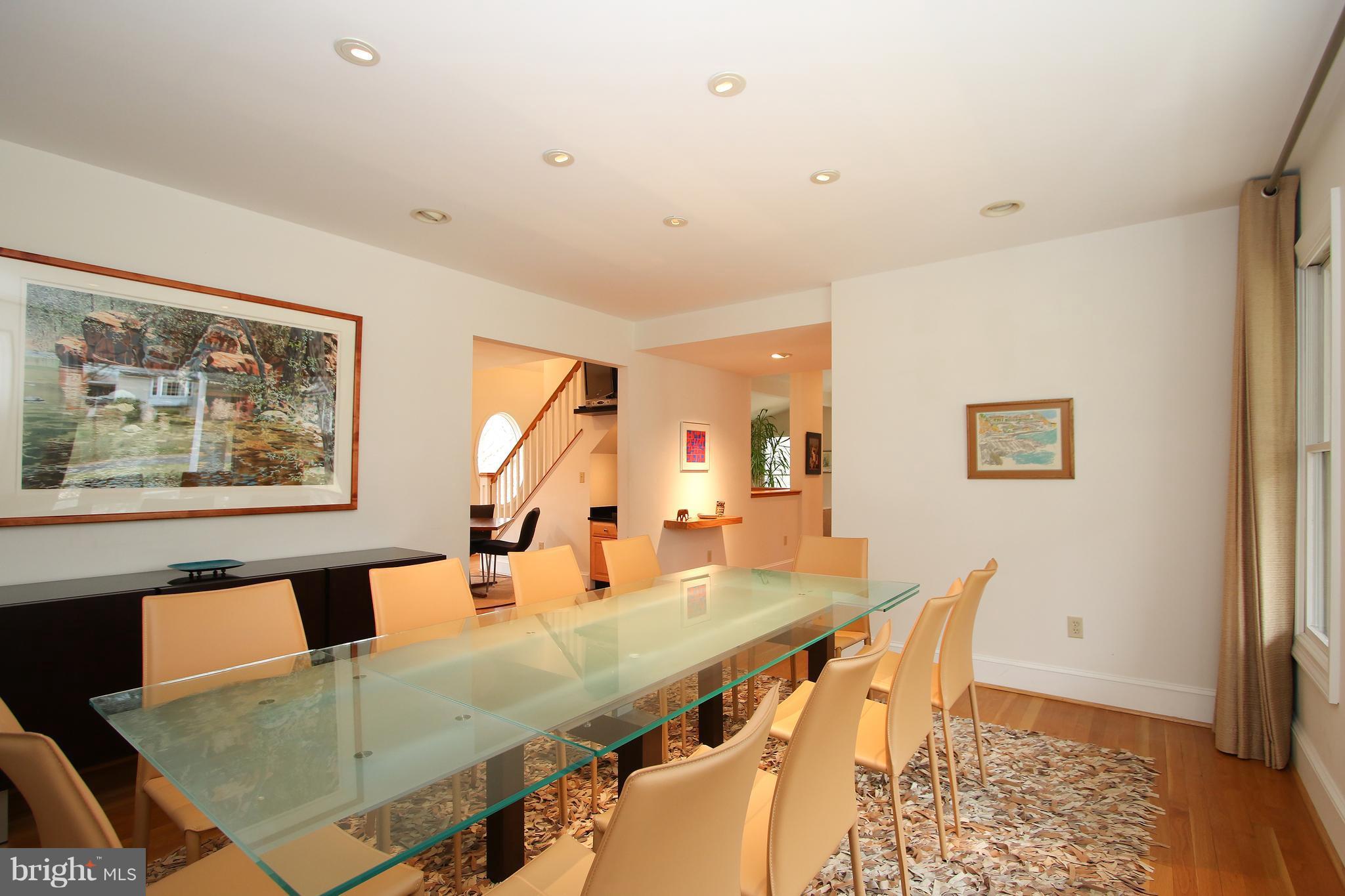 8540 West Howell Road Bethesda, MD 20817 - Photo 4 of 27 Dining Room