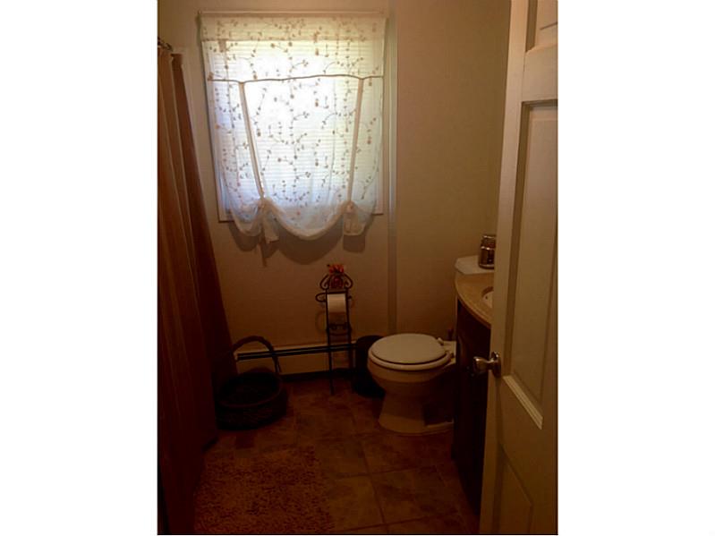 5 Laconia Road Cranston, RI 02920 - Photo 6 of 9 Bathroom.