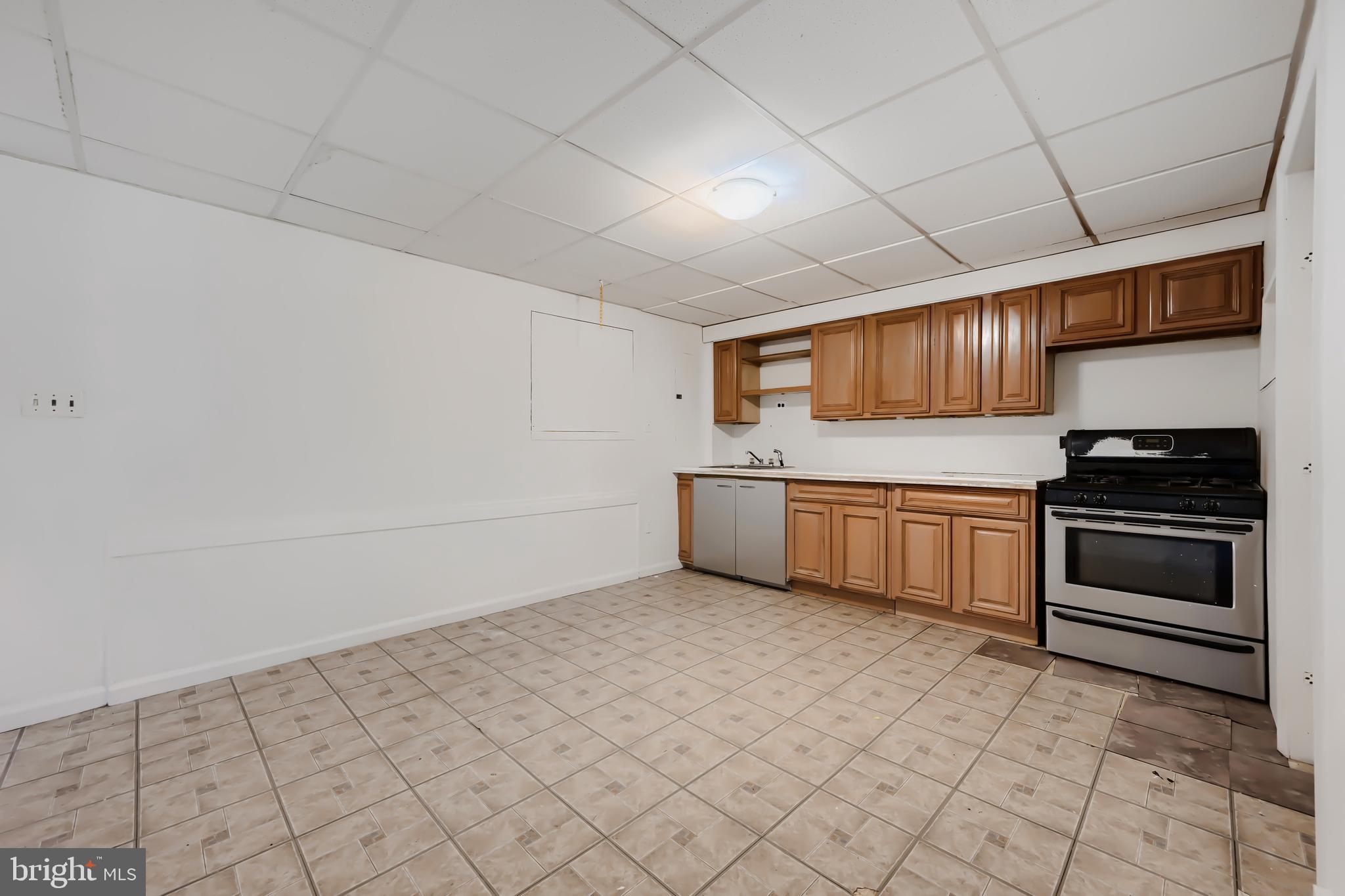 7953 Wynbrook Road Baltimore, MD 21224 - Photo 10 of 21 Gallery Image 10