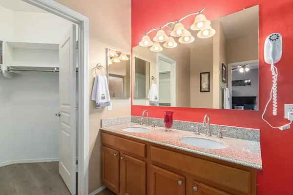 $2,000 | 29063 North Shannon Drive, San Tan Valley, AZ 85143