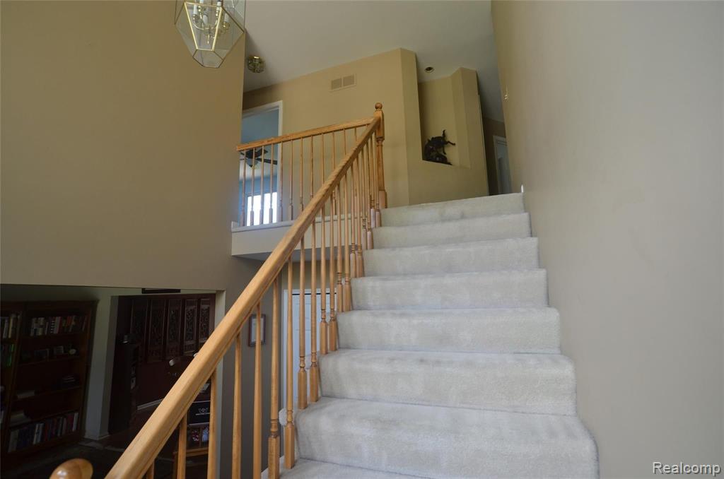 1649 Millbrook Road Canton, MI 48188 - Photo 16 of 44