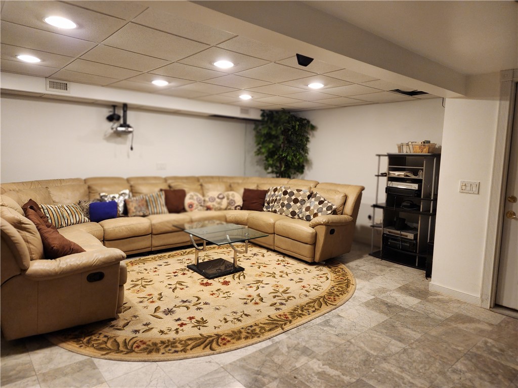 304 Carpenter Road Scituate, RI 02831 - Photo 27 of 42 Spacious 3rd bedroom being used as family room