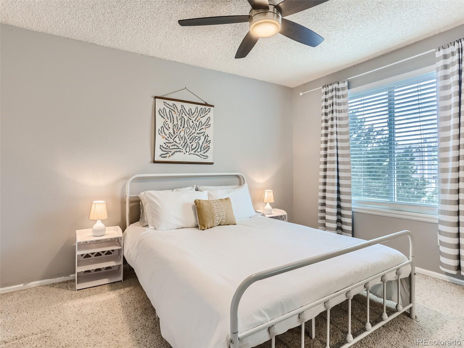 1070 Ridgeglen Way Highlands Ranch, CO 80126 - Photo 4 of 11 Gallery Image 4