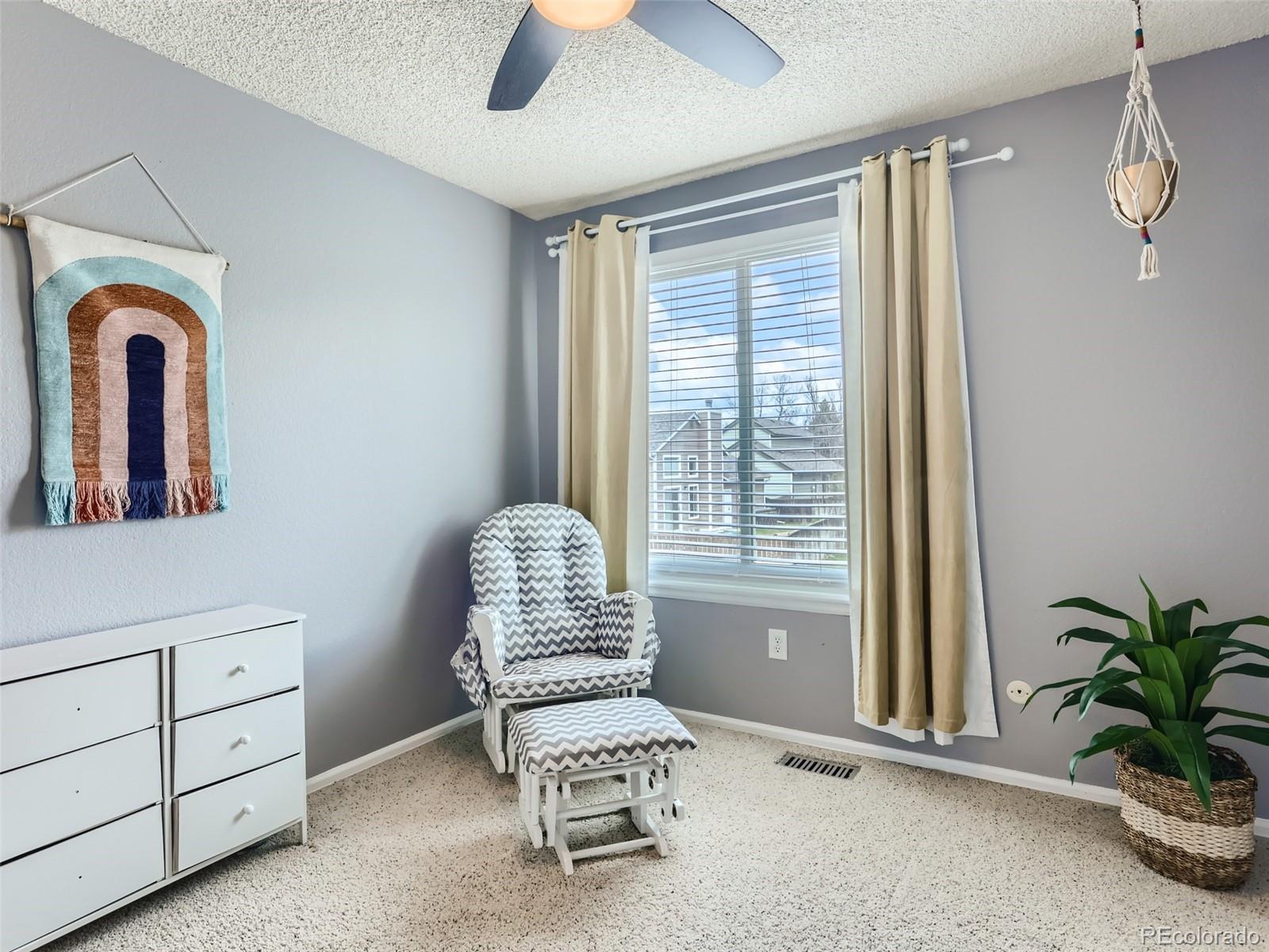 1070 Ridgeglen Way Highlands Ranch, CO 80126 - Photo 6 of 11 Gallery Image 6
