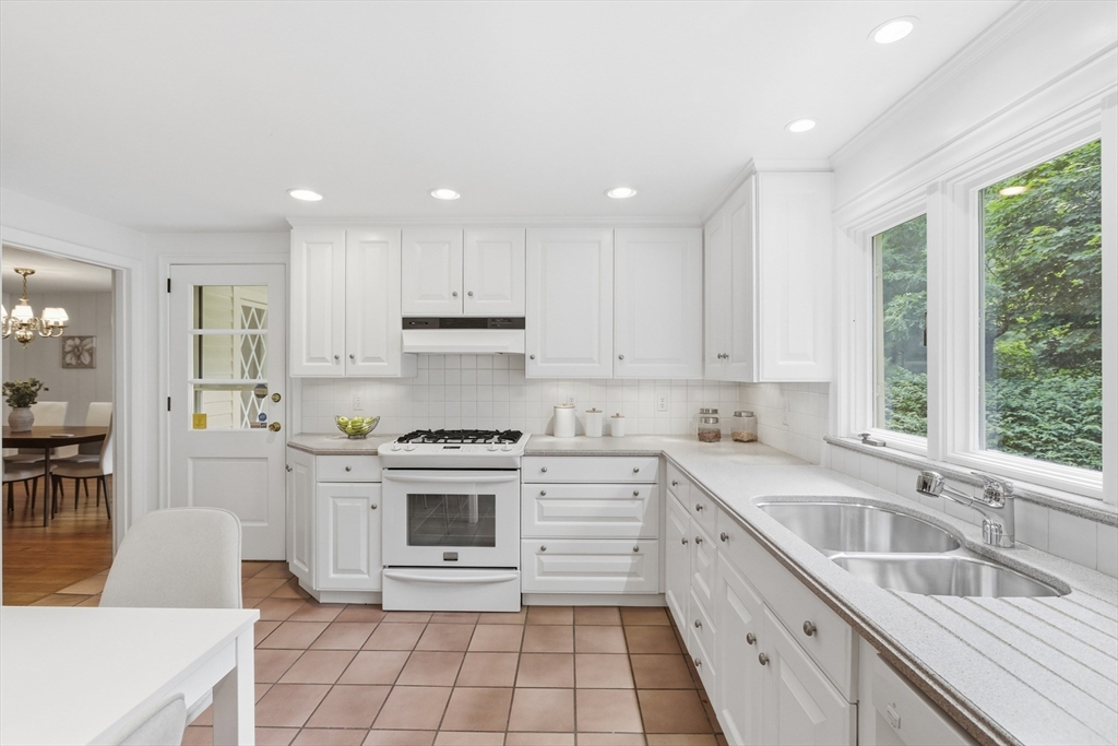 203 East Riding Drive Carlisle, MA 01741 - Photo 3 of 42 Gallery Image 3