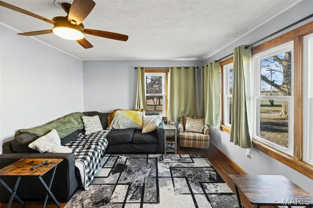 $225,000 | 354 Pocahontas Avenue, Pocahontas, IL 62275