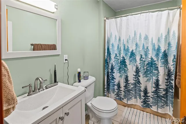 $225,000 | 354 Pocahontas Avenue, Pocahontas, IL 62275