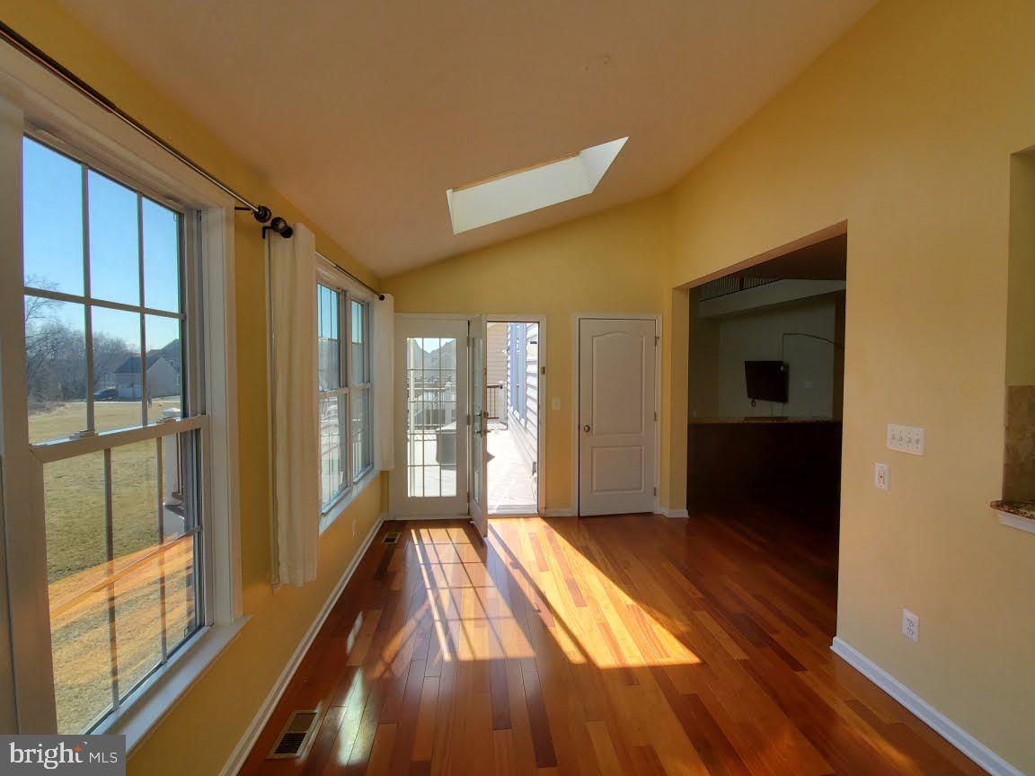 25154 Ulysses Street Chantilly, VA 20152 - Photo 8 of 33